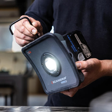 SCANGRIP Proyector LED NOVA 2 CONNECT 16 W 200 - 2000 lm ( 4000873478 )