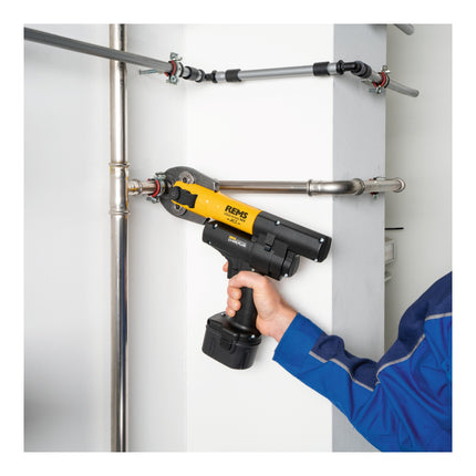 Rems Mini Press 14V ACC Basic Pack prensa radial sin cable 14,4 V 22 kN ( 578013 R220 ) + 1x batería recargable 2,5 Ah + cargador + L-Boxx