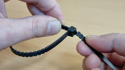 AHW-TOOLS bridas para cables GIRAR y ABATIR Longitud 150 mm Anchura 2,8 mm ( 4000900796 )