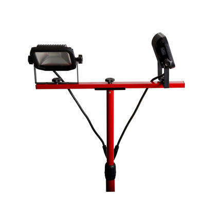 Luceco LSWT210BR3-01 LED Dreifuß Doppelstrahler mit Stativ 2x 600lm 2x 10W IP 65 - Toolbrothers