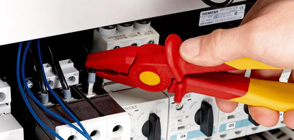 Szczypce uniwersalne Knipex ( 4000795154 ) długość 180 mm tworzywo sztuczne wzmocnione włóknem szklanym VDE