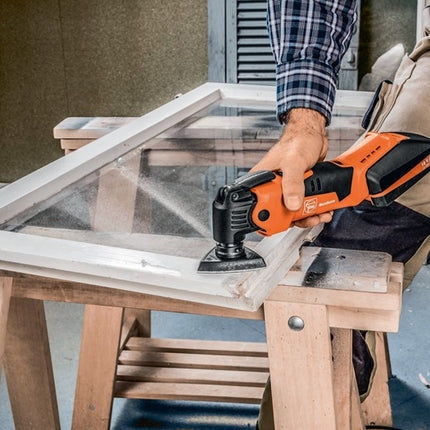 Hoja de lija adhesiva fina ( 8000379766 ) grano 60 sin perforar