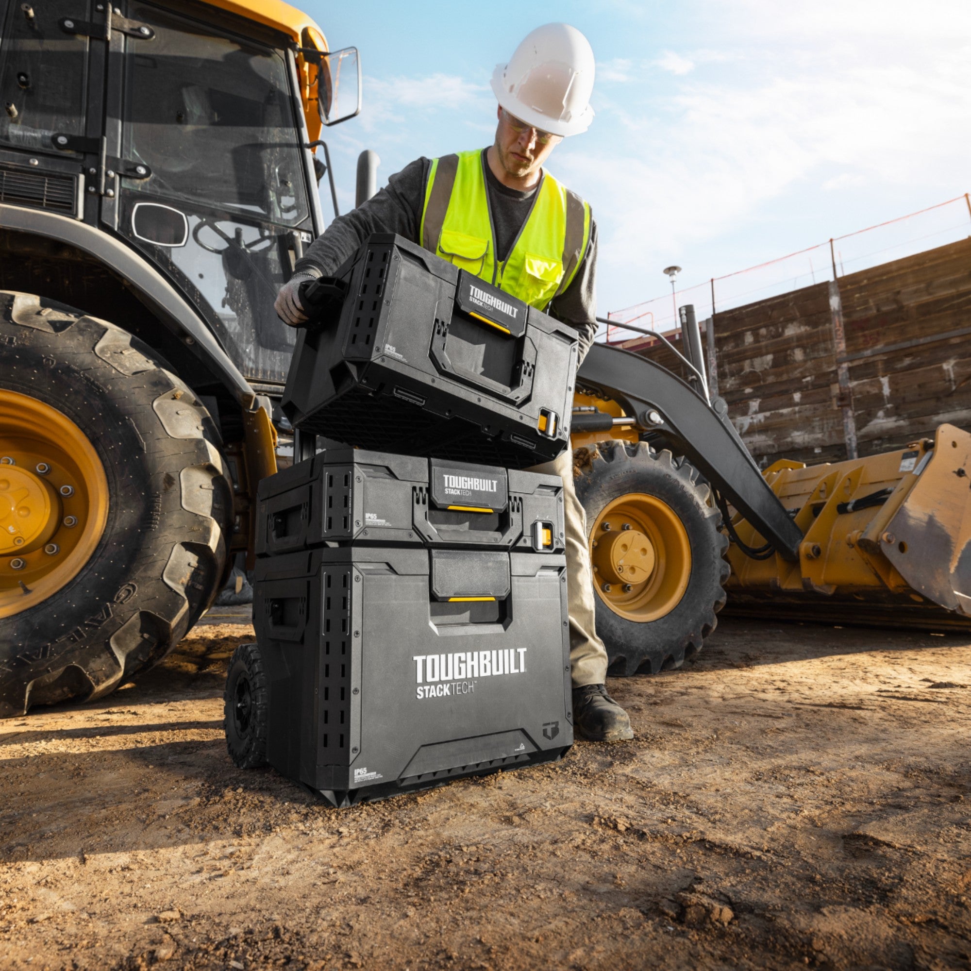 Toughbuilt STACKTECH TB B1S3 B 70R Werkzeugkisten Set mit Rollen 3 tlg IP65 86 x 56 x 40 cm 4 - toolbrothers