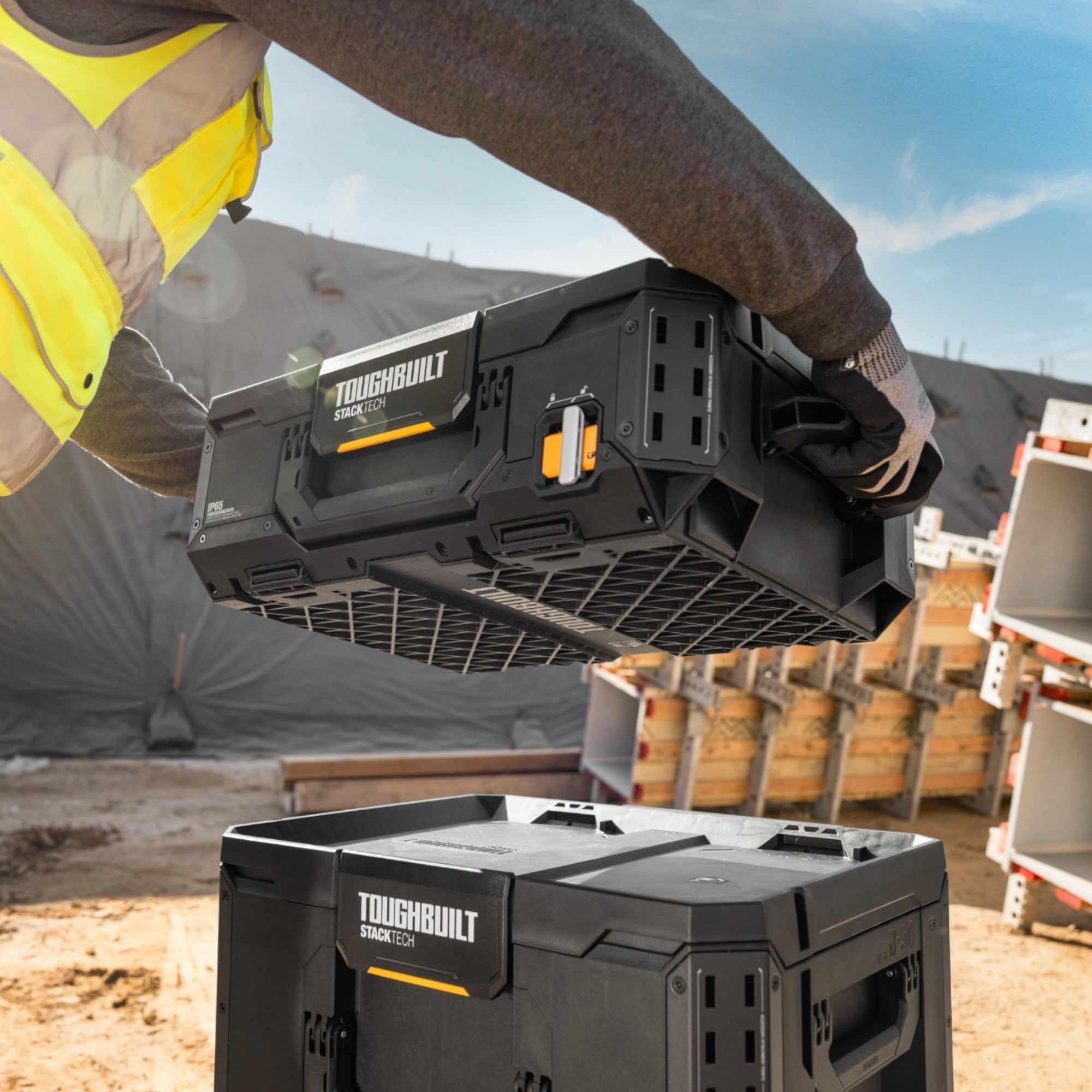 Toughbuilt STACKTECH TB B1S3 B 70R Werkzeugkisten Set mit Rollen 3 tlg IP65 86 x 56 x 40 cm 3 - toolbrothers
