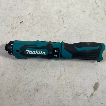 Makita DF012DSE Akku Knickschrauber 7 2V Neuwertig 2 - toolbrothers