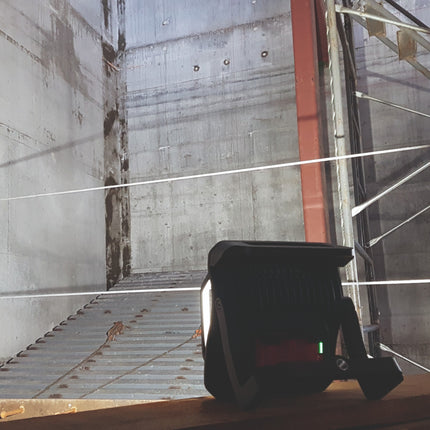 Bosch GLI 18V 10000 C Professional Akku Baustrahler 18 V 10000 lm 0601446900 Solo ohne Akku ohne Ladegeraet 3 - toolbrothers