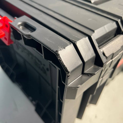 Qbrick System PRO Toolbox stapelbar 450 x 334 x 240 mm 19 l IP54 alte Version Beschaedigt 2 - toolbrothers