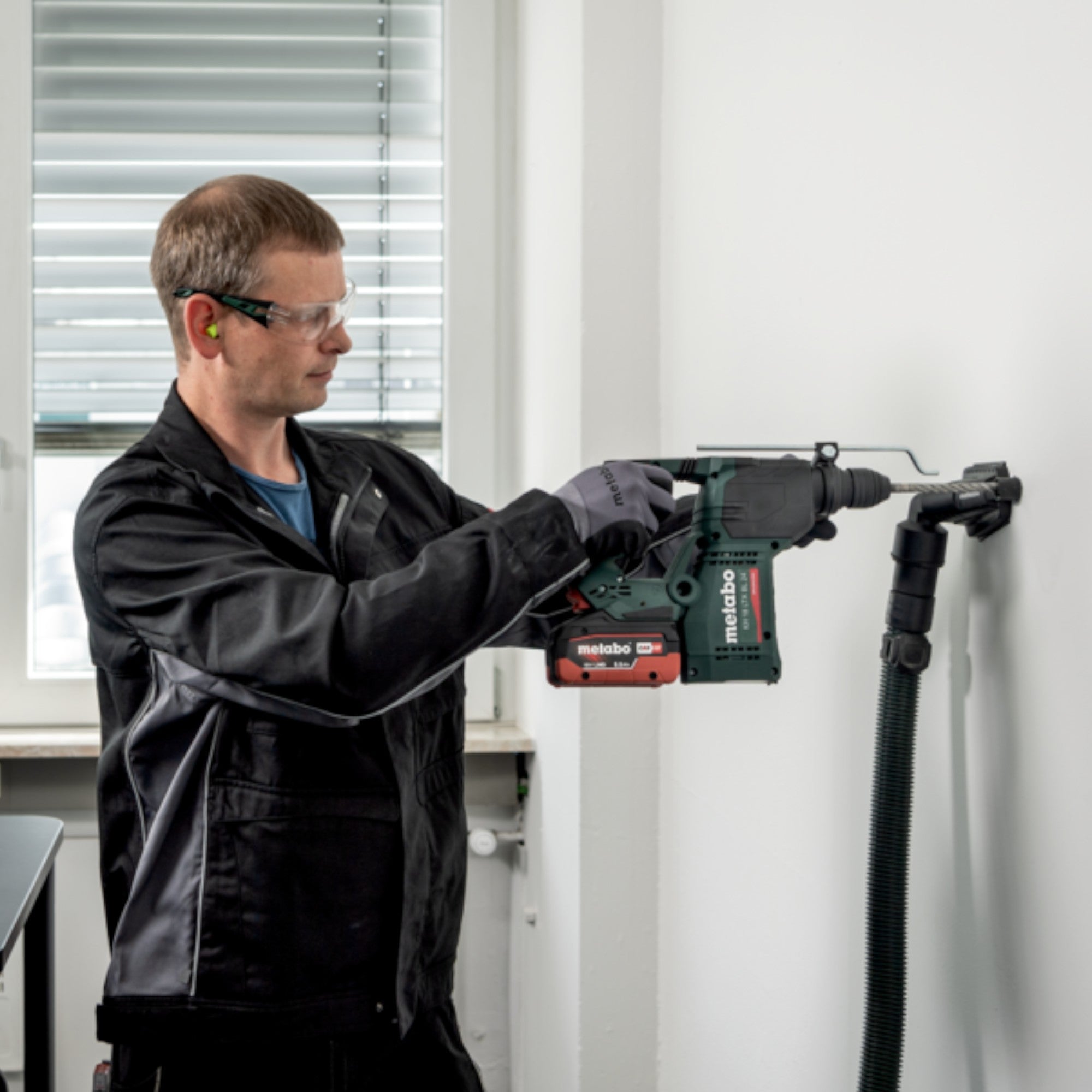 Metabo KH 18 LTX BL 24 Akku Bohrhammer 18 V 2 2 J SDS Plus Brushless 1x Akku 4 0 Ah Ladegeraet 3 - toolbrothers