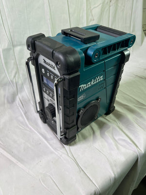 Makita DMR 110 N Akku Baustellenradio 12 V  / 14,4 V / 18 V DAB / DAB+ FM IP64 Solo - ohne Akku, ohne Ladegerät - Reparaturgerät