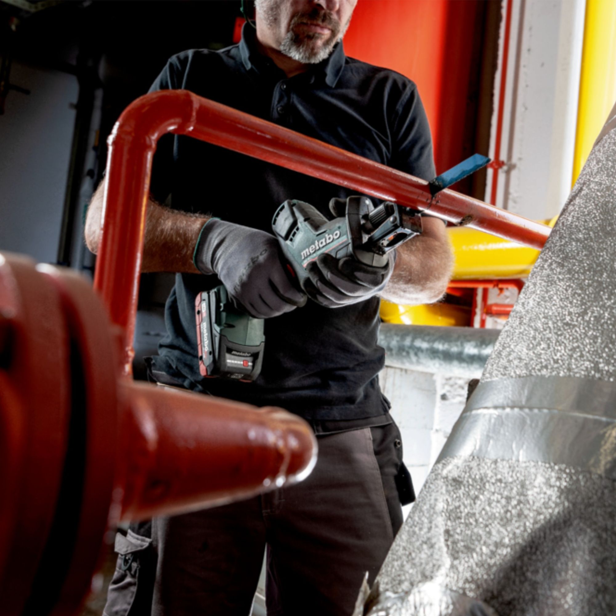 Metabo SSE 18 LTX BL Compact Akku Saebelsaege 18 V 2x Akku 4 0 Ah Ladegeraet metaBOX 4 - toolbrothers
