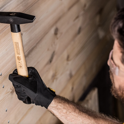 FORTE TOOLS Schlosserhammer mit Holzgriff, 1500 g Kopfgewicht, Hammer mit Holzstiel, Premium Werkzeug, geschmiedet, doppelter Ringkeil, lackierter Kopf ( 000051151033 )