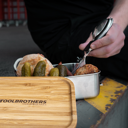 Toolbrothers 4 in 1 Multifunktions - Besteck Set in schwarz aus Löffel, Messer, Gabel, Flaschenöffner Campingausrüstung, faltbar, leicht zu reinigen - Toolbrothers