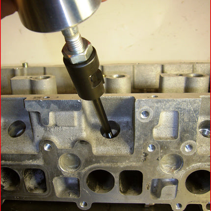 KS TOOLS Assortimento utensili p.la rimozione delle candelette danneggiate 8 pzM10x1,0 ( 152.1030 )