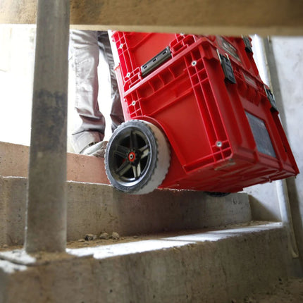 Qbrick System PRIME Cart RED ULTRA HD Custom sztaplowany 590 x 425 x 660 mm 37 l IP66 100 kg nośności z podwójnym teleskopowym uchwytem aluminiowym