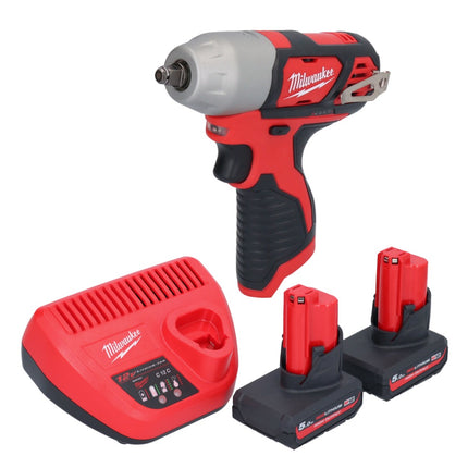 Milwaukee M12 BIW38-502 Llave de impacto sin cable 12 V 135 Nm 3/8" + 2x batería recargable 5.0 Ah + cargador